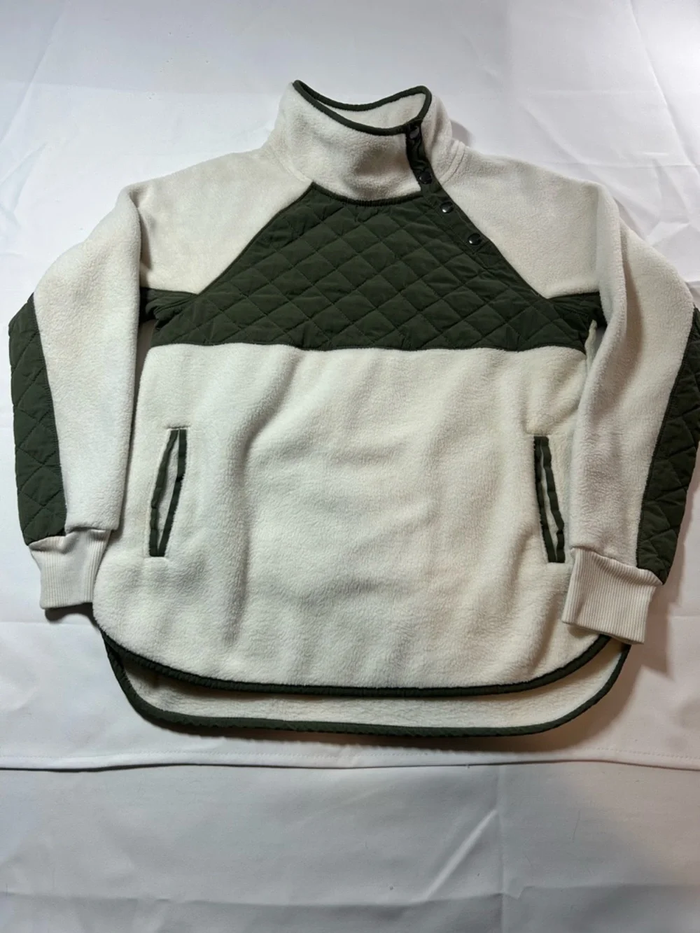 Abercrombie & Fitch Cream Sherpa Fleece with Olive Trim - Picture 1 of 15